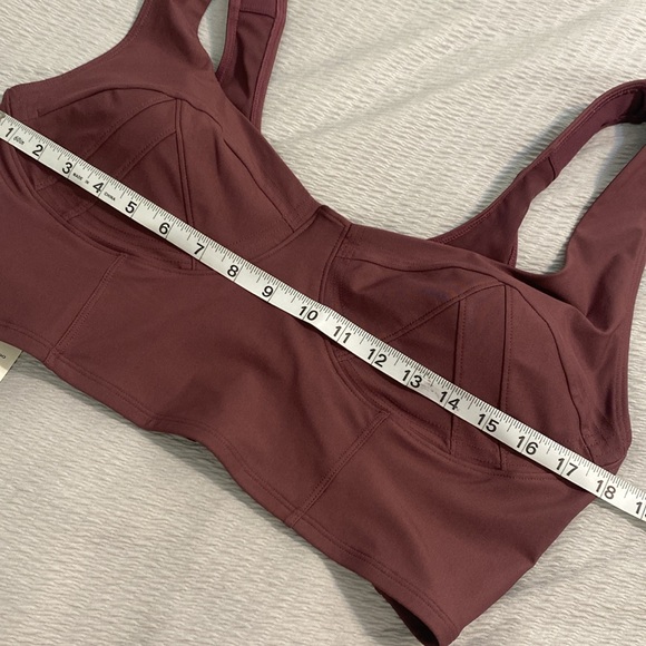 Fabletics Sports Bra Women’s XXL 18-20 Plum Purple Charollete Low Impact NWT - Picture 7 of 8